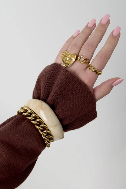 STATEMENT BRACELET